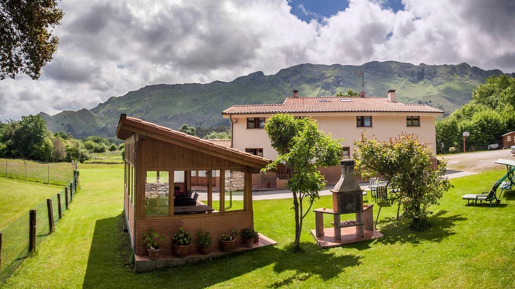 Apartamentos El Pradon De Santa Marina Parres de Llanes エクステリア 写真