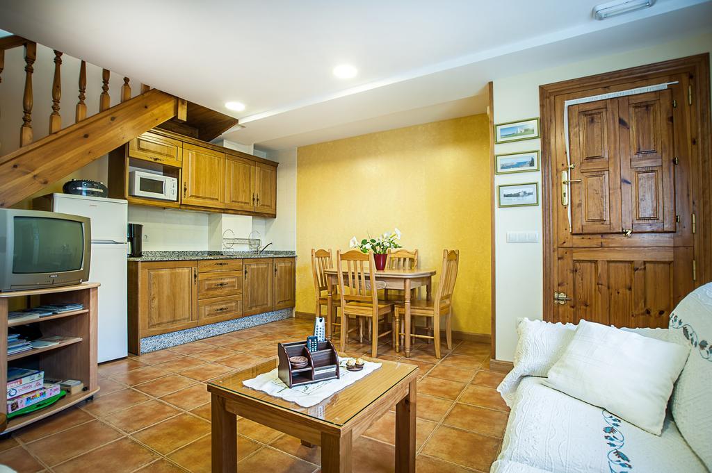 Apartamentos El Pradon De Santa Marina Parres de Llanes 部屋 写真