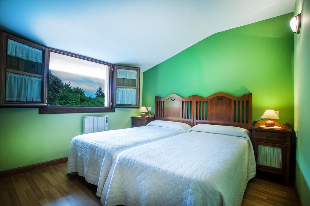 Apartamentos El Pradon De Santa Marina Parres de Llanes 部屋 写真